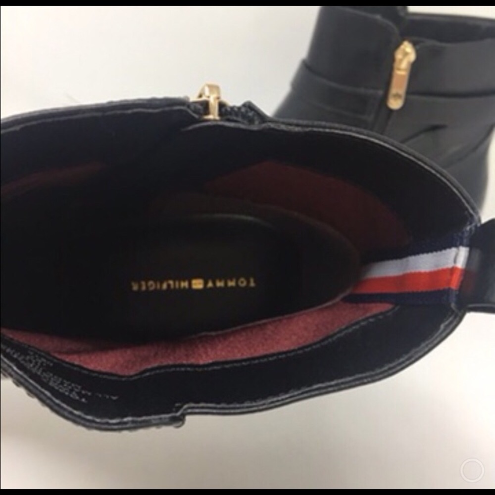 ONE MORE LEFT Tommy Hilfiger Rumore black boots - Picture 7 of 8